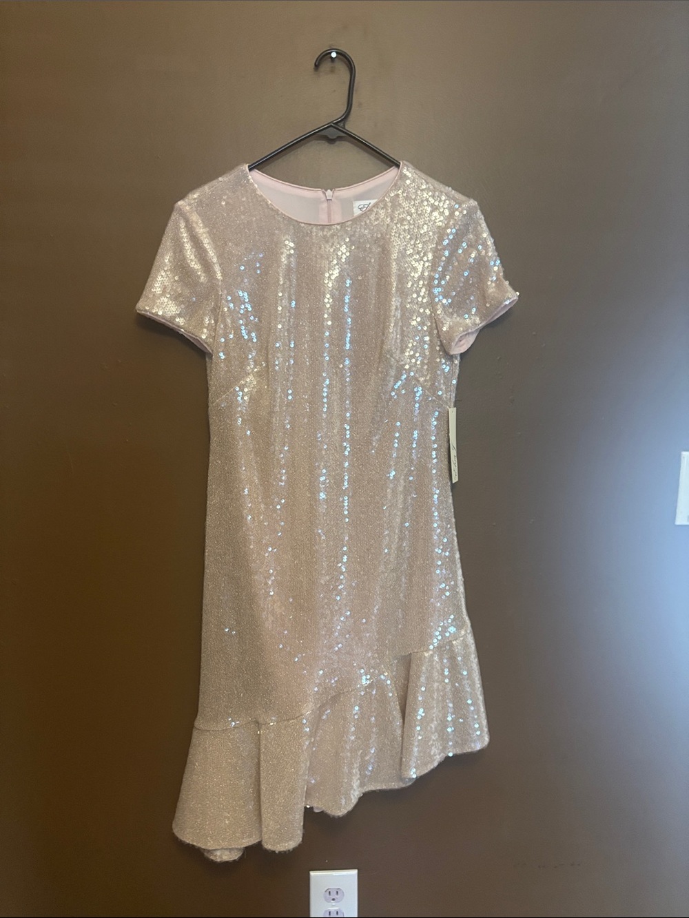 Women’s shimmering Pink Sequin Ruffle-Hem Dress